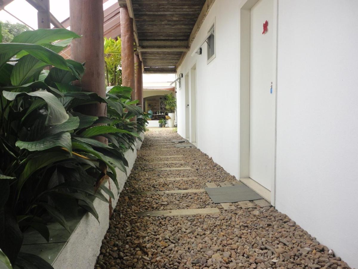 Suítes e Flats E Ponto Parati Exterior foto