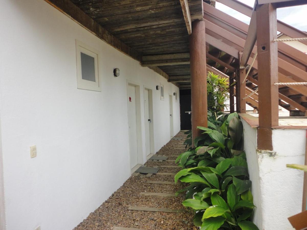 Suítes e Flats E Ponto Parati Exterior foto